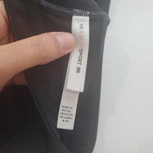 Victoria's Secret Sports Bra - Picture 5 of 6